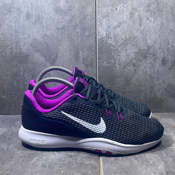 Nike Shoes - Nike Women’s Flex Trainer 7